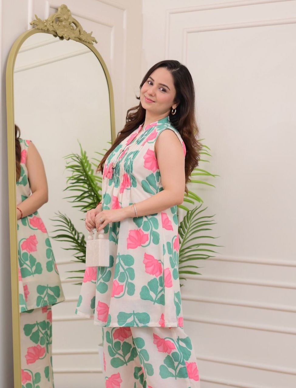 Stylish White Floral Printed Co-ord Set