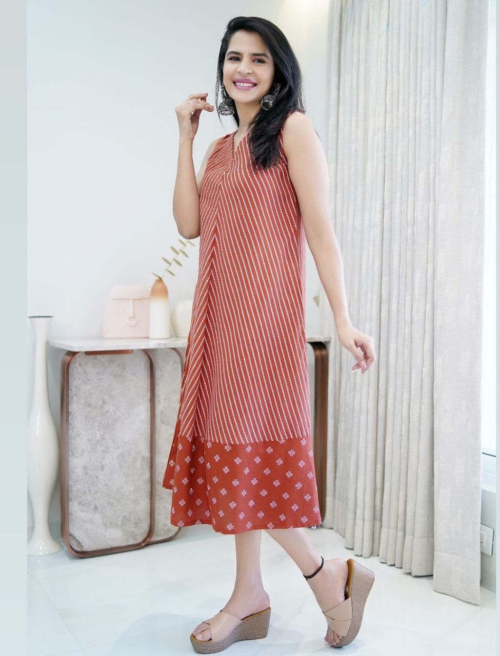 Elegant Designed Midi Dress