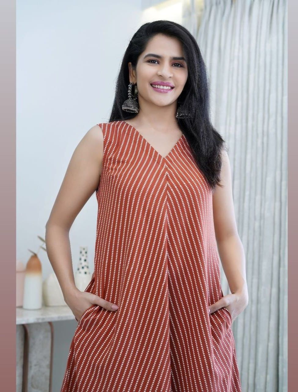 Elegant Designed Midi Dress