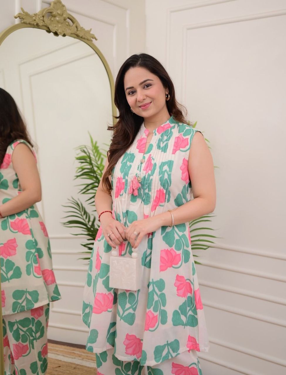 Stylish White Floral Printed Co-ord Set