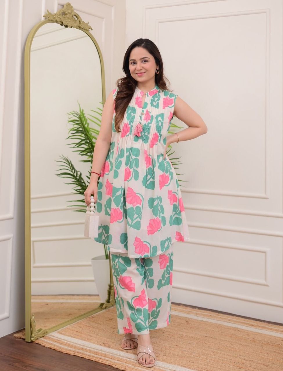 Stylish White Floral Printed Co-ord Set