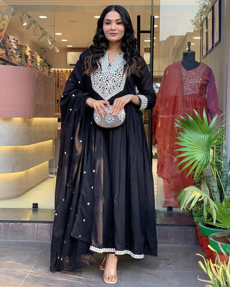 Beautiful kurta with pant dupatta set